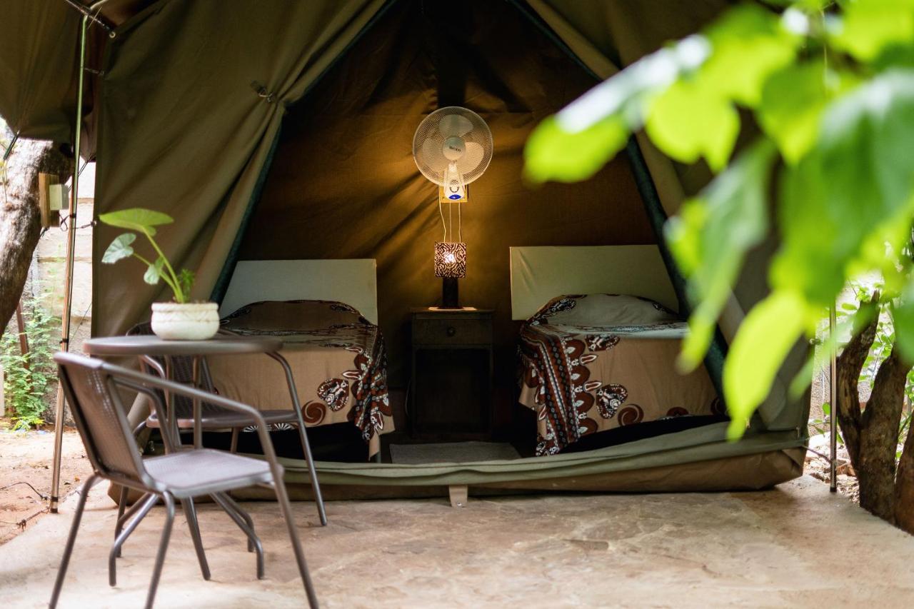Victoria Falls Backpackers Lodge Exteriör bild