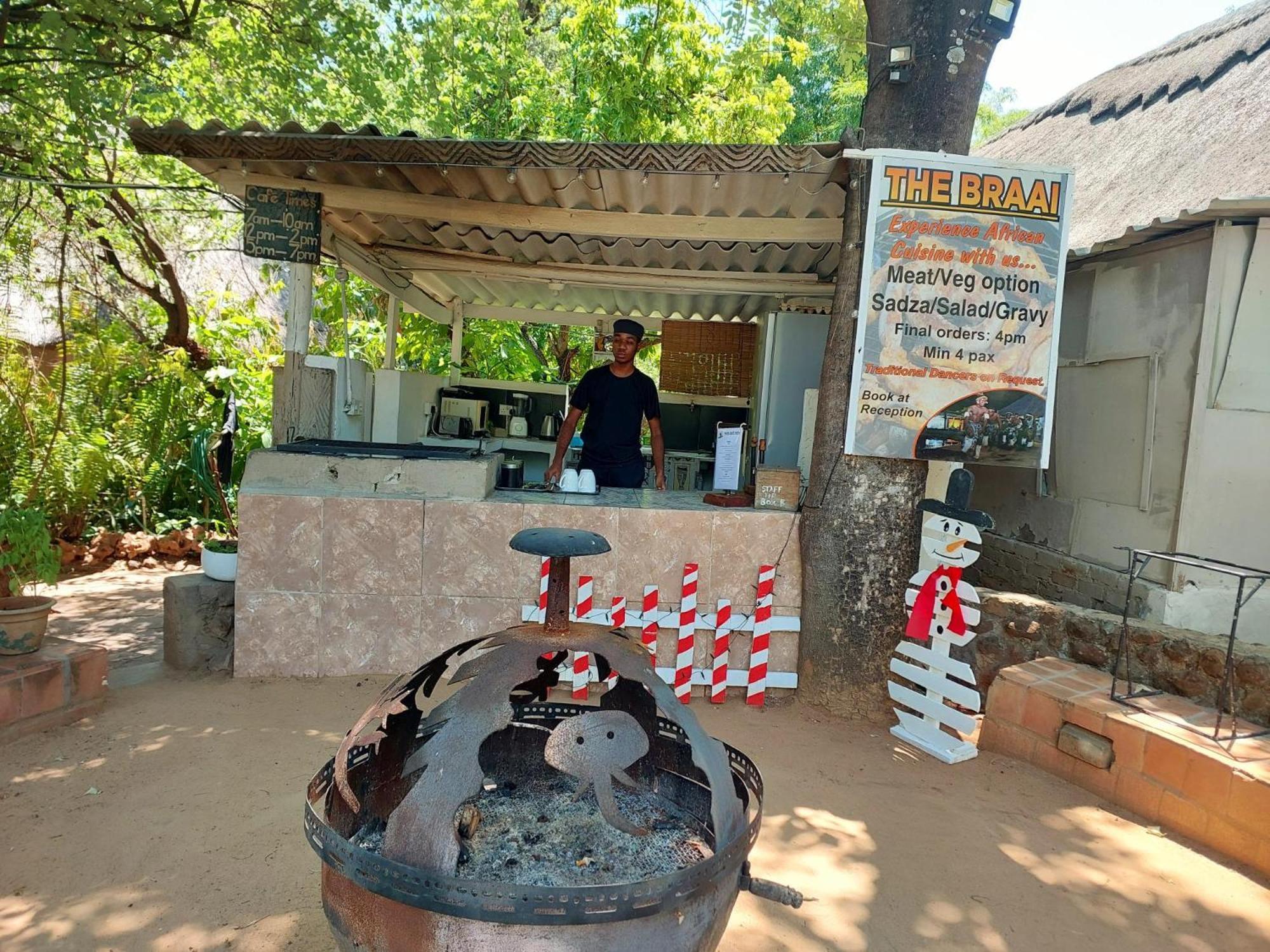 Victoria Falls Backpackers Lodge Exteriör bild