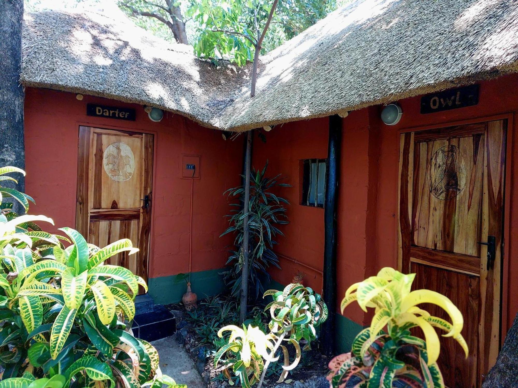 Victoria Falls Backpackers Lodge Exteriör bild